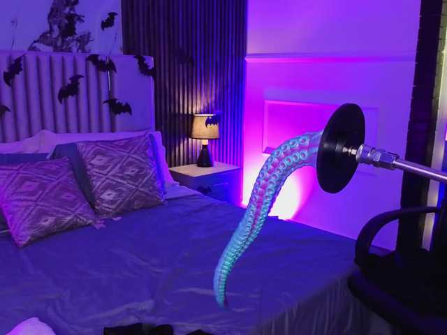 Sienarosewood live cam on BongaCams