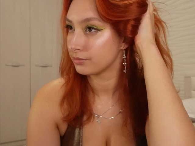 MirrorLady live cam on BongaCams