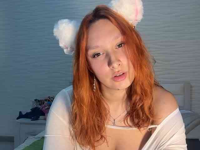 MirrorLady webcam