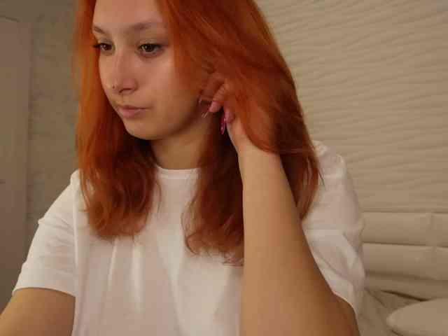 MirrorLady webcam