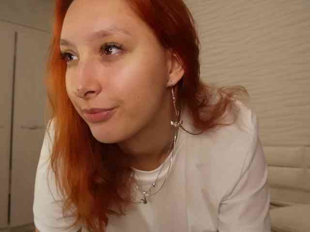 MirrorLady webcam