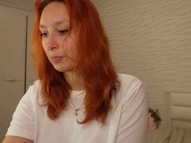 MirrorLady webcam