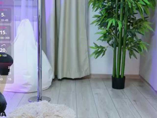 ReynaRushX live cam on BongaCams