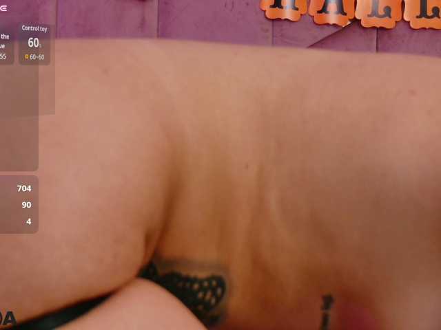 ReynaRushX live cam on BongaCams