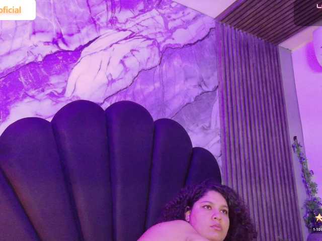 ambarSmithe live cam on BongaCams