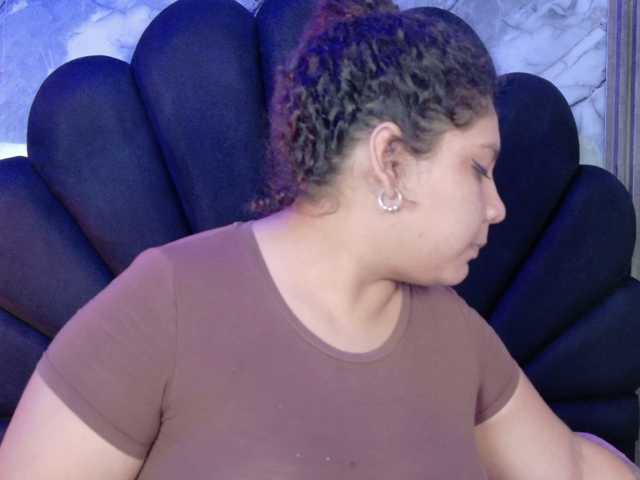 ambarSmithe live cam on BongaCams