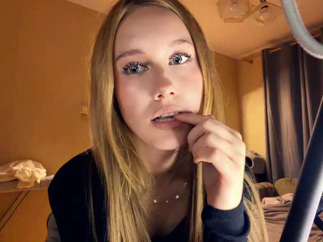 NikitaDefiglio live cam on BongaCams