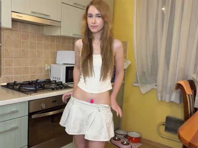 LovelyMargo live cam preview