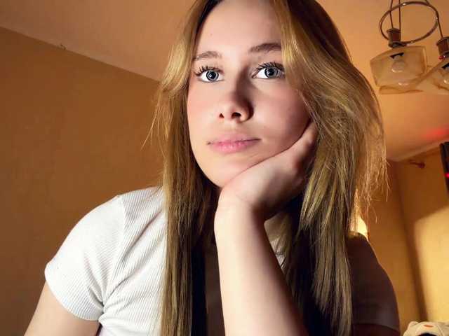NikitaDefiglio live cam on BongaCams