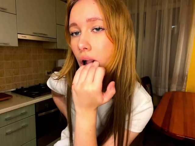 NikitaDefiglio live cam on BongaCams