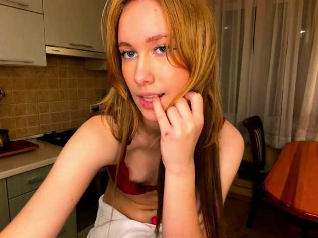NikitaDefiglio live cam on BongaCams
