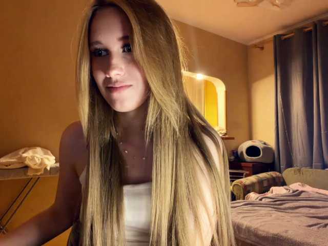 NikitaDefiglio live cam on BongaCams