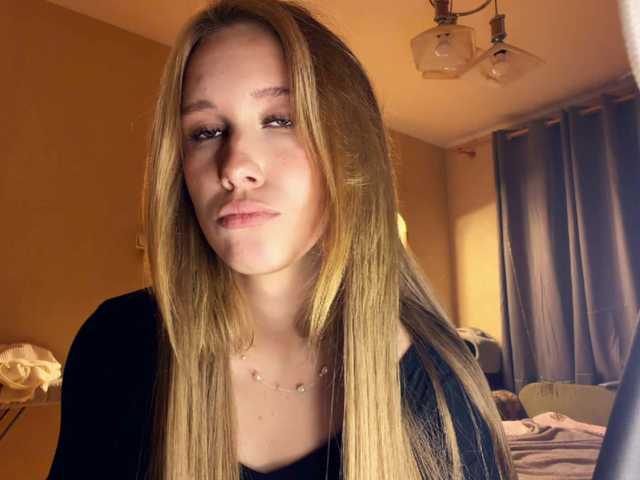 NikitaDefiglio live cam on BongaCams