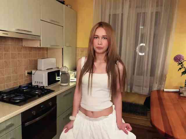 LovelyMargo webcam