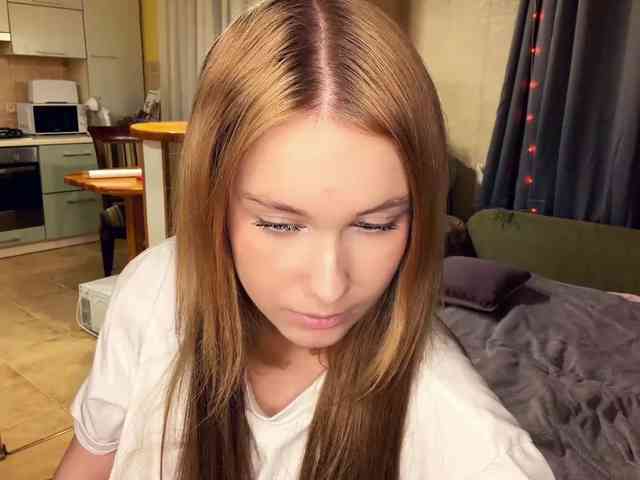 LovelyMargo webcam