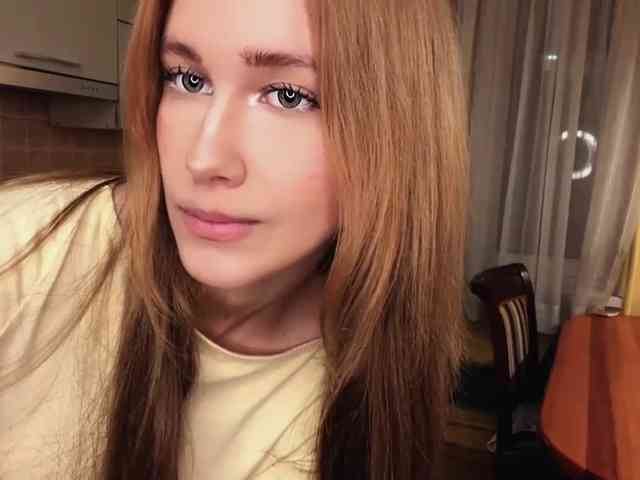 LovelyMargo webcam