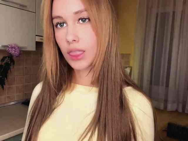 LovelyMargo webcam