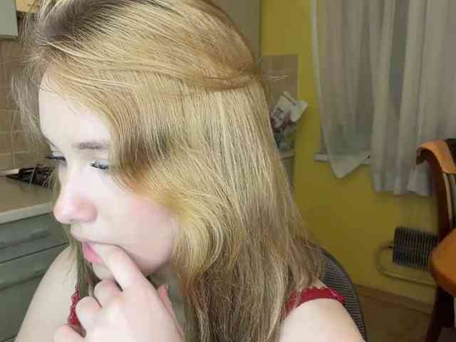 LovelyMargo webcam