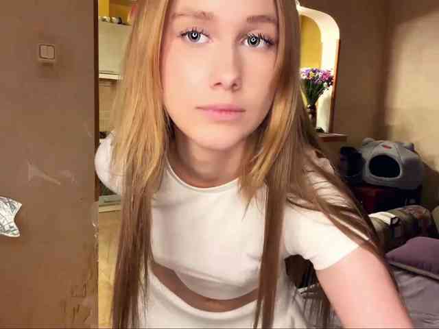 LovelyMargo webcam