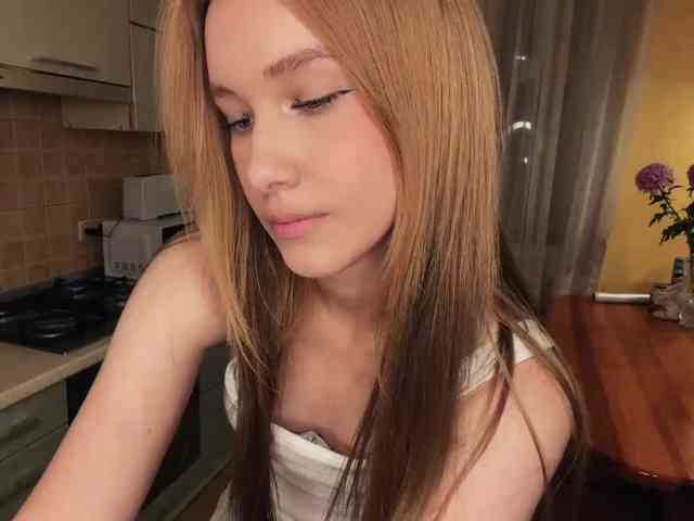LovelyMargo webcam