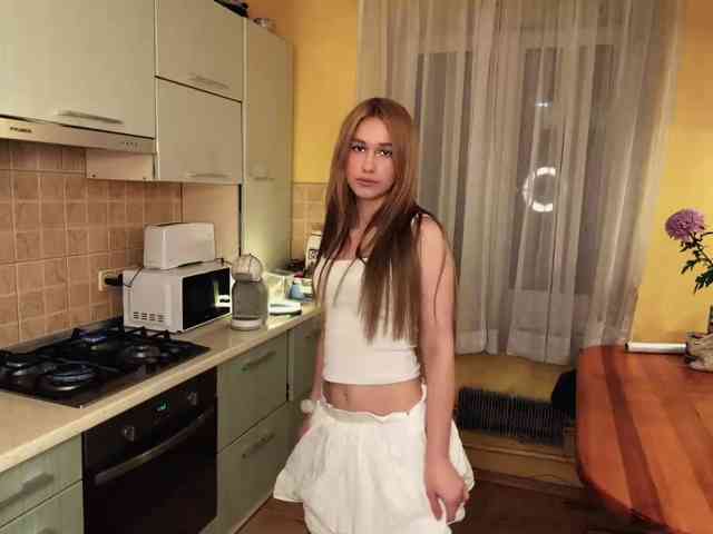 LovelyMargo webcam
