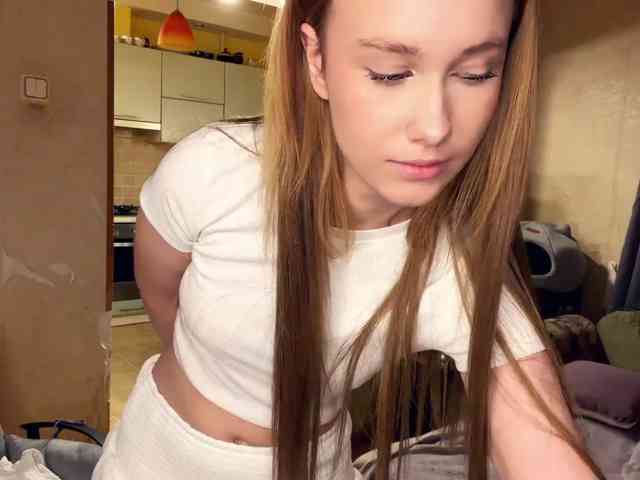 LovelyMargo webcam