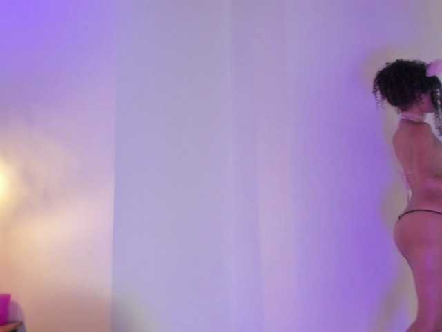 Lola-Bonnys, live now on BongaCams