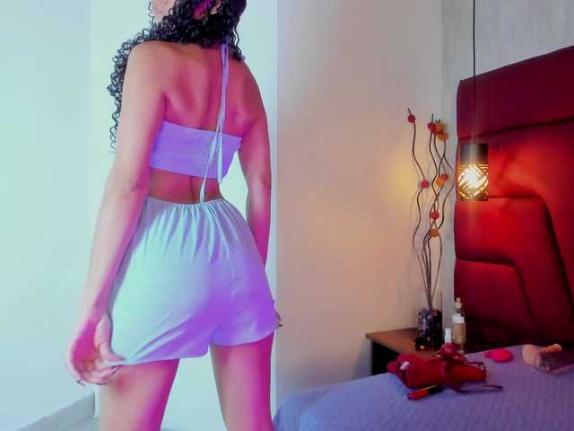 Lola-Bonnys live cam on BongaCams