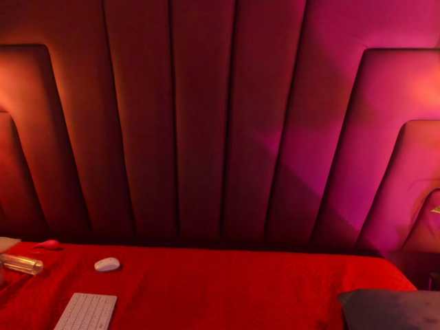Lola-Bonnys live cam on BongaCams