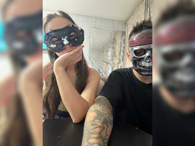 TWOLOVEsX