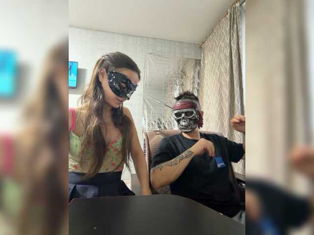 TWOLOVEsX