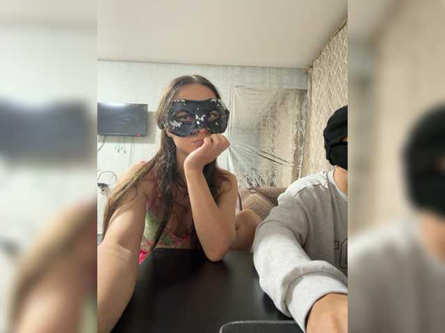 TWOLOVEsX