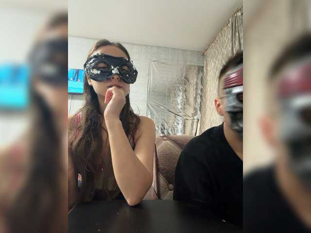 TWOLOVEsX
