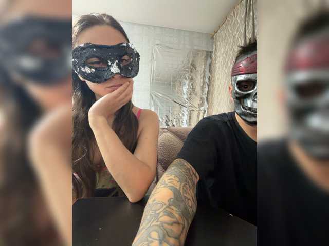 модель TWOLOVEsX
