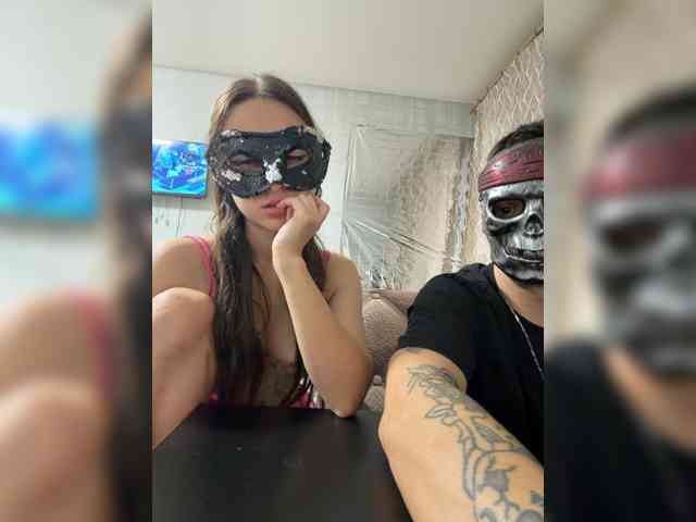 TWOLOVEsX