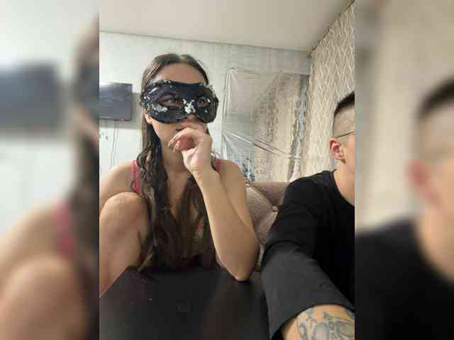 TWOLOVEsX
