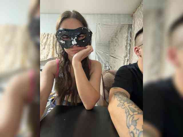 TWOLOVEsX