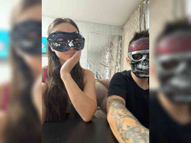 TWOLOVEsX