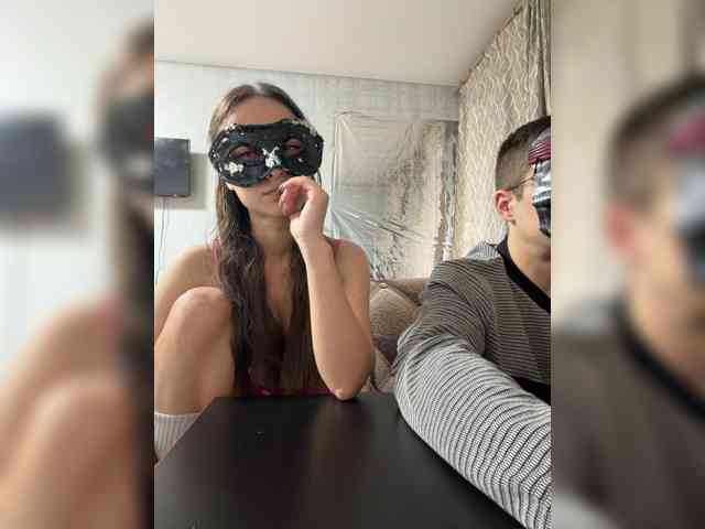 TWOLOVEsX