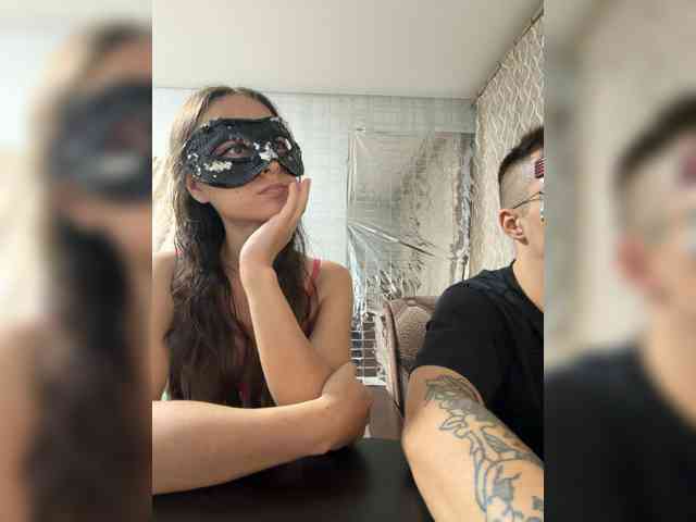 TWOLOVEsX