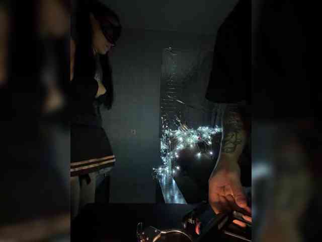 TWOLOVEsX