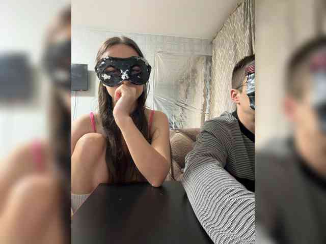 TWOLOVEsX