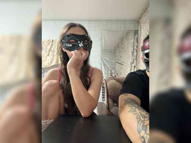 TWOLOVEsX