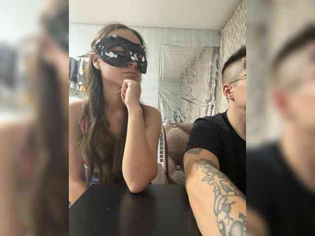 TWOLOVEsX