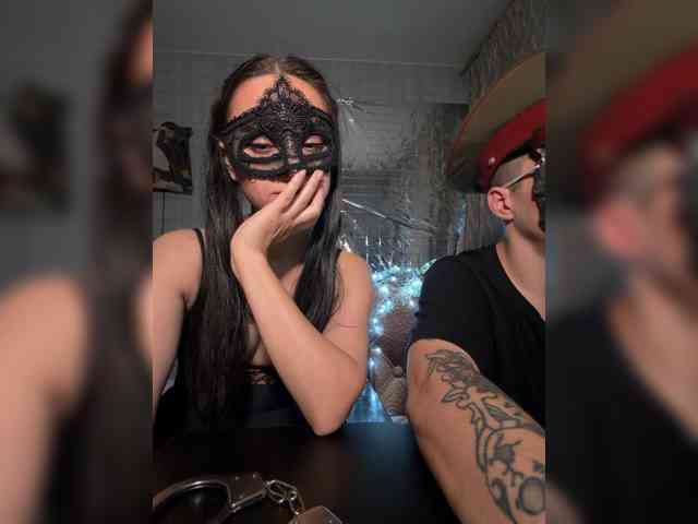 TWOLOVEsX