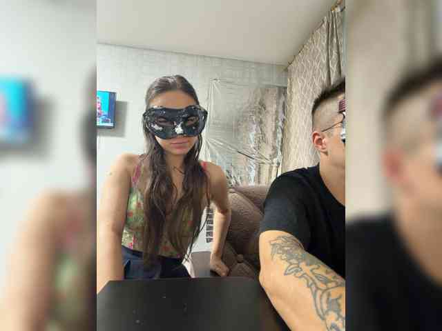 TWOLOVEsX