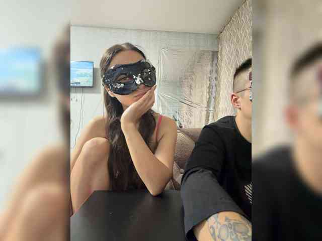 TWOLOVEsX