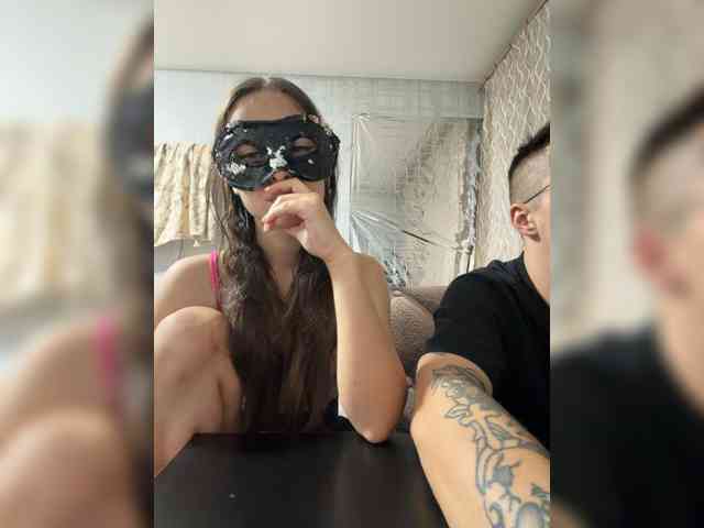 TWOLOVEsX