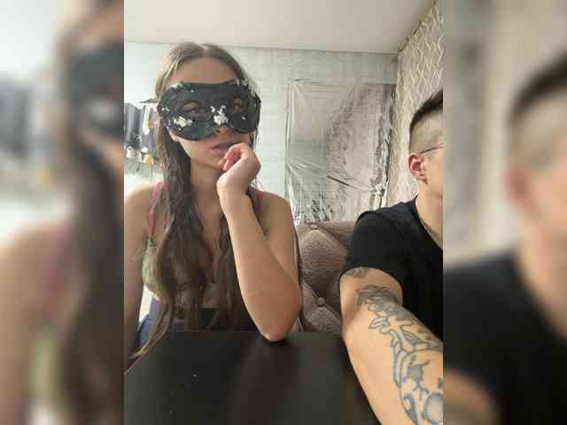 TWOLOVEsX