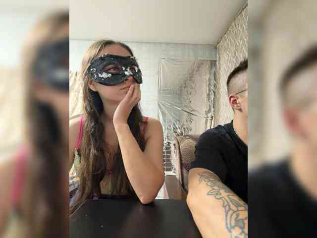TWOLOVEsX